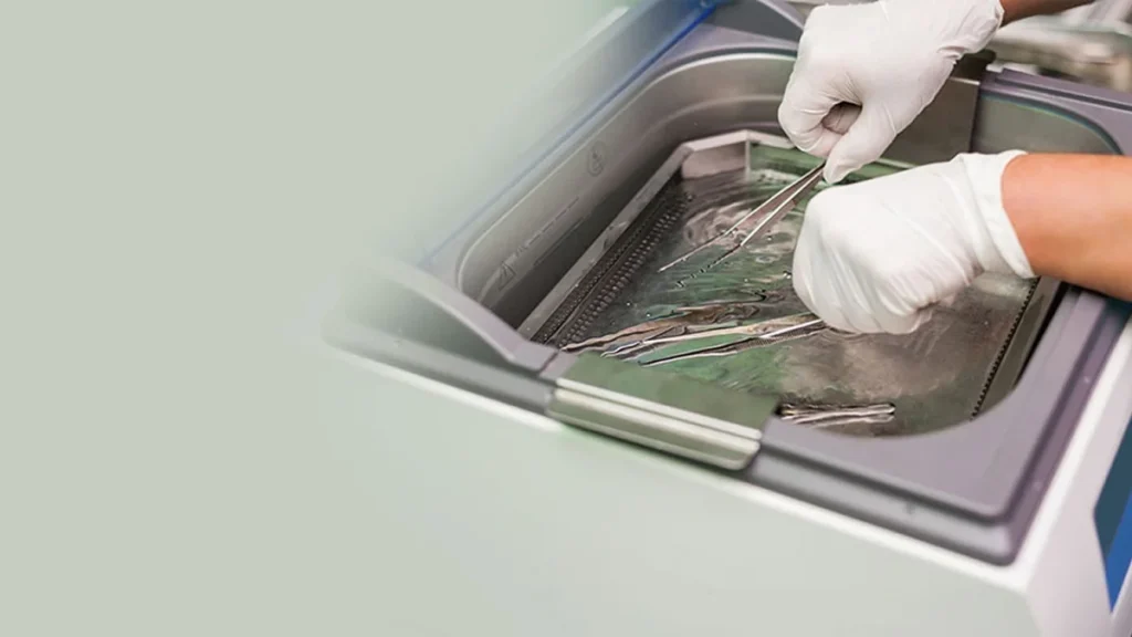 useful tips to clean and disinfect medical equipment 1